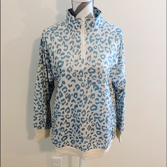 SALE‼️ Blue Gray Leopard Zip Fall Sweatshirt - Picture 2 of 6